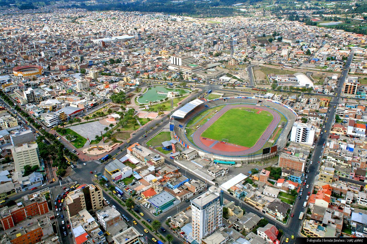 Hotel Zeus Riobamba Exterior foto